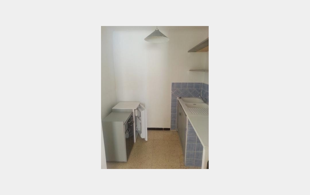 SISYPHE immobilier : Apartment | GREOUX-LES-BAINS (04800) | 30 m2 | 410 € 