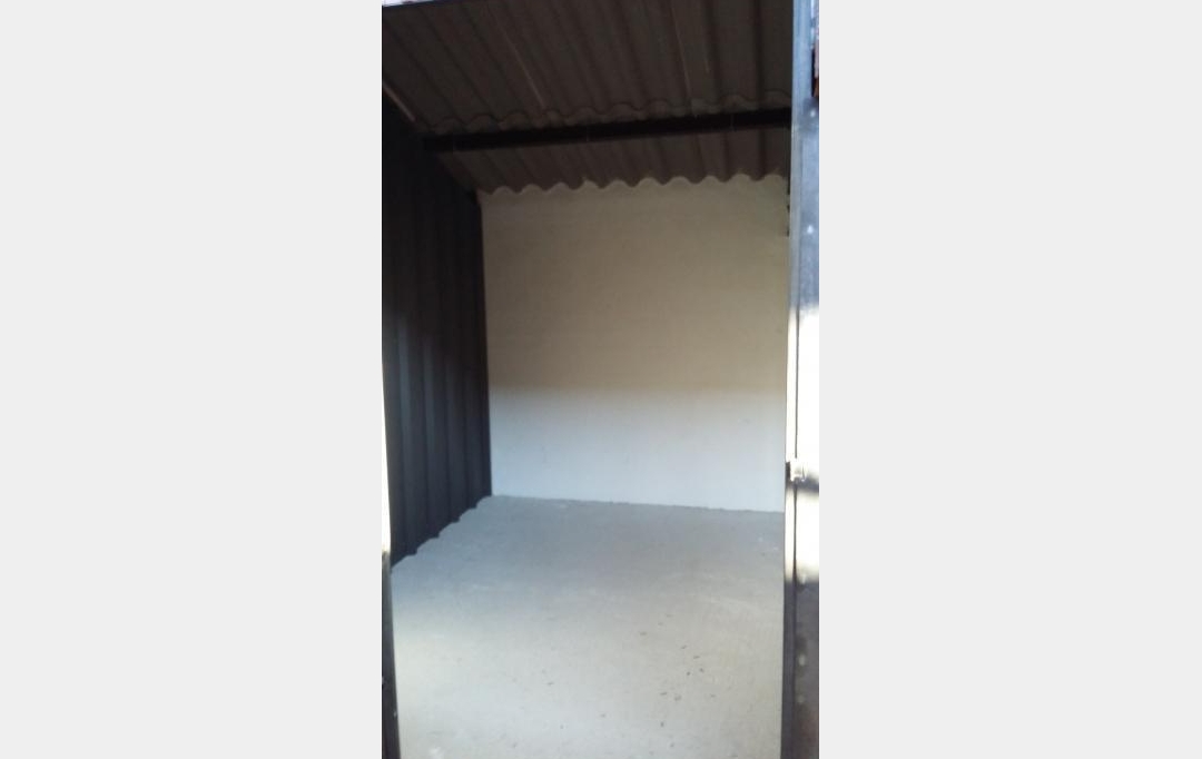 SISYPHE immobilier : Garage / Parking | MEYRARGUES (13650) | 9 m2 | 150 € 