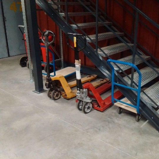  SISYPHE immobilier : Garage / Parking | PEYROLLES-EN-PROVENCE (13860) | 6 m2 | 120 € 