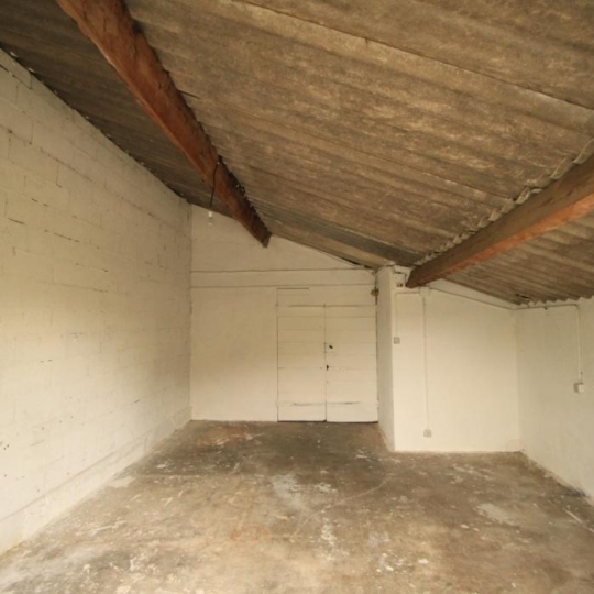SISYPHE immobilier : Garage / Parking | PEYROLLES-EN-PROVENCE (13860) | 30.00m2 | 415 € 