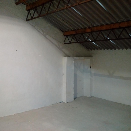  SISYPHE immobilier : Garage / Parking | PEYROLLES-EN-PROVENCE (13860) | 24 m2 | 380 € 