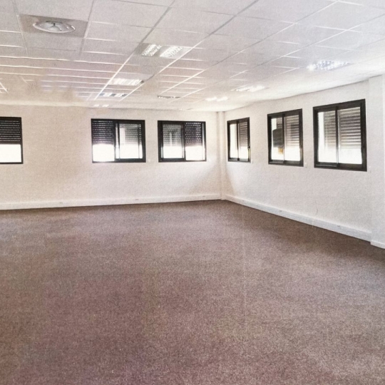 SISYPHE immobilier : Autres | EGUILLES (13510) | 92.00m2 | 990 € 