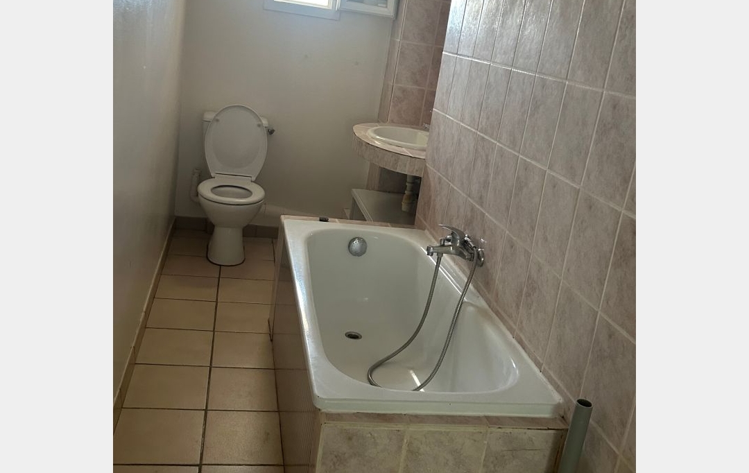 SISYPHE immobilier : Appartement | PEYROLLES-EN-PROVENCE (13860) | 91 m2 | 1 030 € 