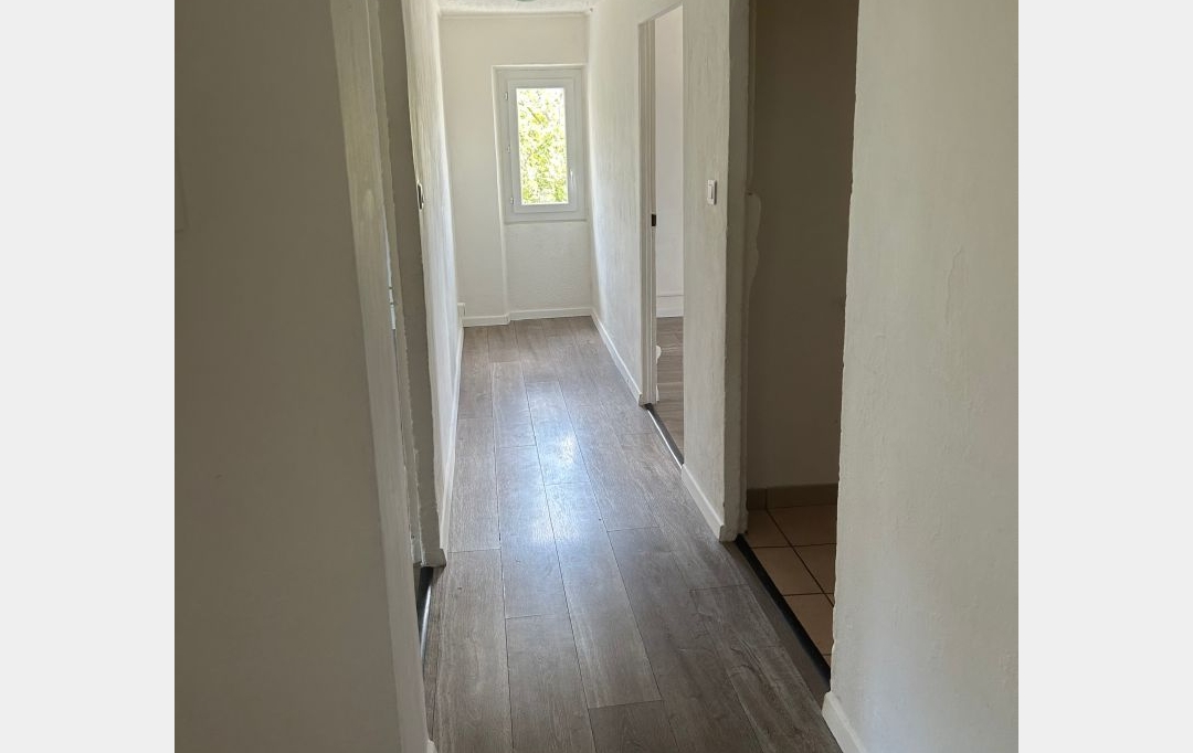 SISYPHE immobilier : Appartement | PEYROLLES-EN-PROVENCE (13860) | 91 m2 | 1 030 € 