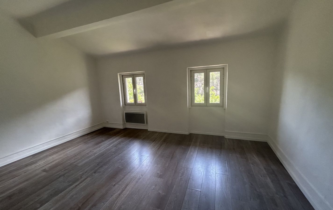 SISYPHE immobilier : Appartement | PEYROLLES-EN-PROVENCE (13860) | 91 m2 | 1 030 € 