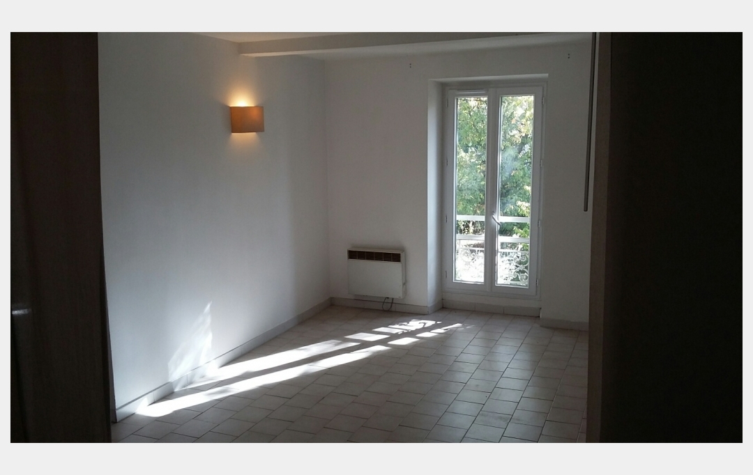 SISYPHE immobilier : Apartment | PEYROLLES-EN-PROVENCE (13860) | 43 m2 | 520 € 