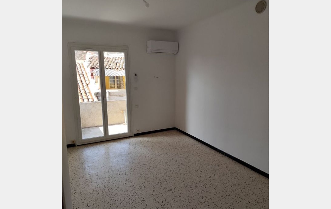 SISYPHE immobilier : Appartement | GREOUX-LES-BAINS (04800) | 23 m2 | 420 € 