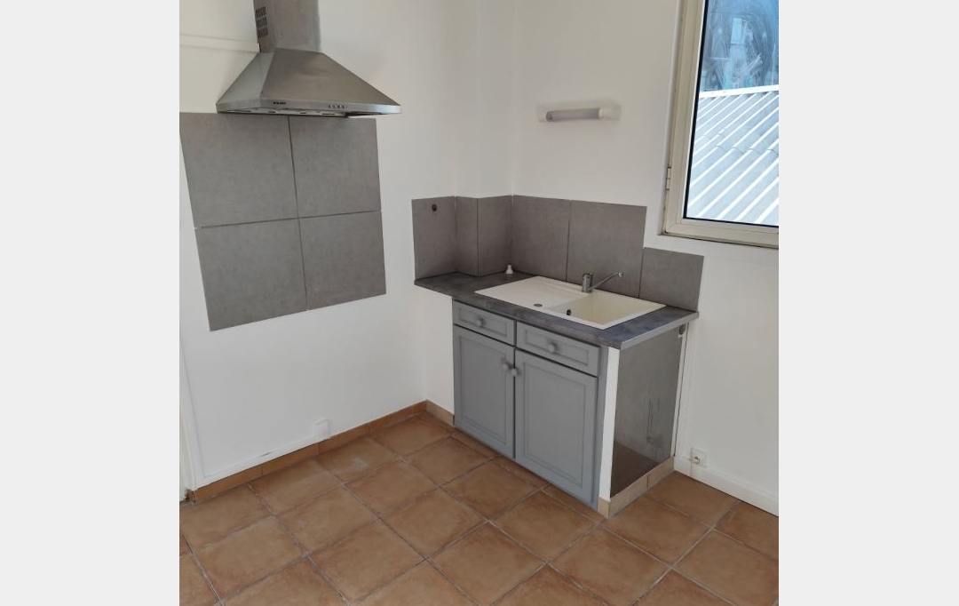 SISYPHE immobilier : Apartment | PEYROLLES-EN-PROVENCE (13860) | 29 m2 | 600 € 