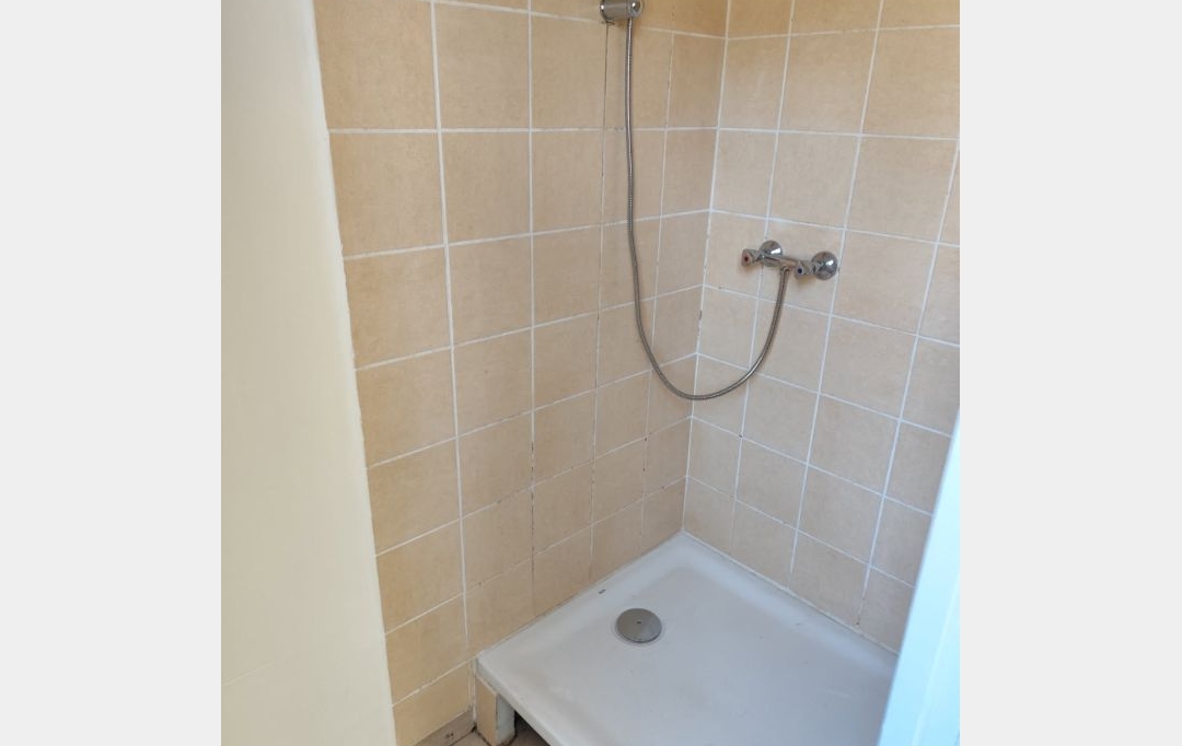 SISYPHE immobilier : Apartment | PEYROLLES-EN-PROVENCE (13860) | 29 m2 | 600 € 