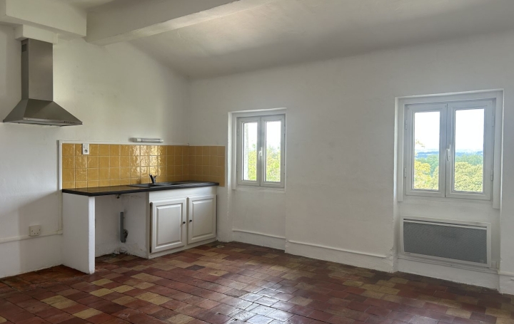 Appartement P4 MEYRARGUES 91 m2 1 030 € Appartement P4 MEYRARGUES 91 m2 1 030 €