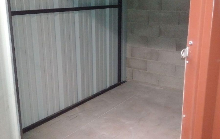 SISYPHE immobilier Garage / Parking | PEYROLLES-EN-PROVENCE (13860) | 6 m2 | 120 € 