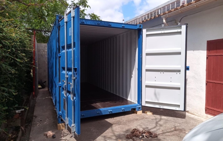 Garage PEYROLLES-EN-PROVENCE 14 m2 150 € Garage PEYROLLES-EN-PROVENCE 14 m2 150 €